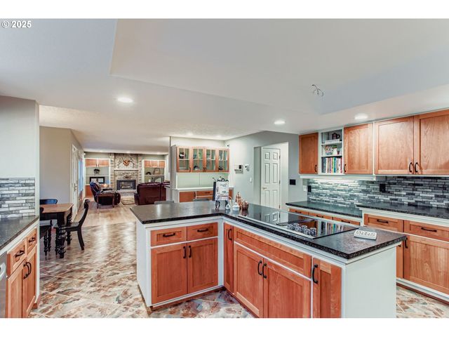 1702 Nw GREGORY Dr, Vancouver, WA 98665