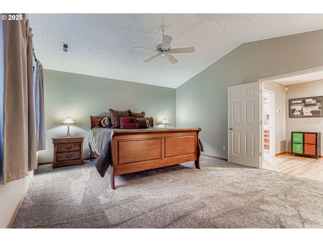 1702 Nw GREGORY Dr, Vancouver, WA 98665