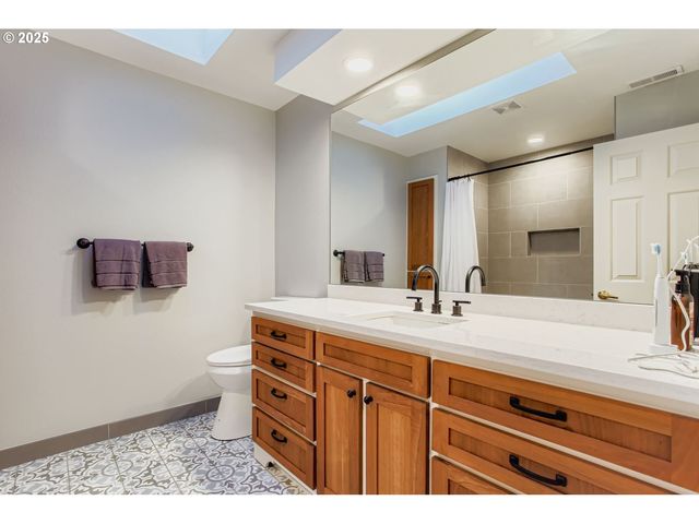 1702 Nw GREGORY Dr, Vancouver, WA 98665