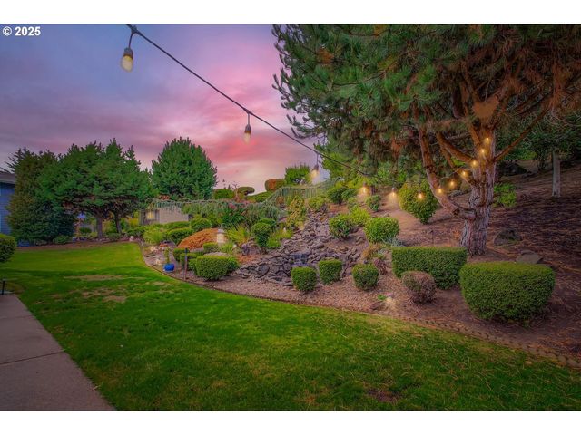 1702 Nw GREGORY Dr, Vancouver, WA 98665