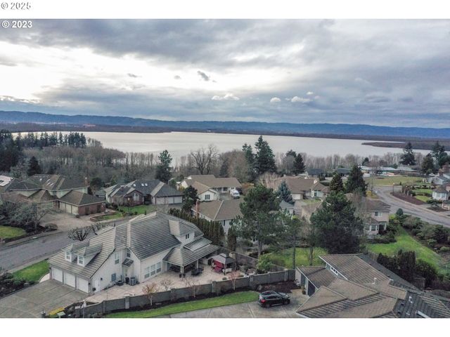 1702 Nw GREGORY Dr, Vancouver, WA 98665