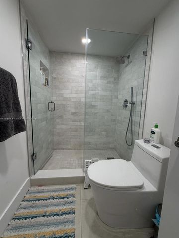 2333 Brickell Ave 2512, Miami, FL 33129