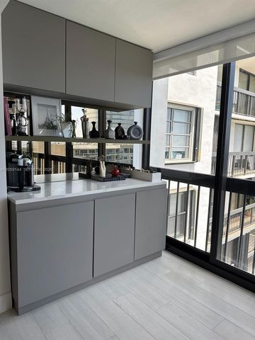 2333 Brickell Ave 2512, Miami, FL 33129