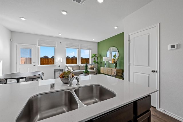 6922 Vining Drive, Princeton, TX 75407