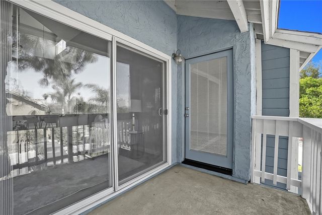 1564 Tanglewood Lane 5, Escondido, CA 92029