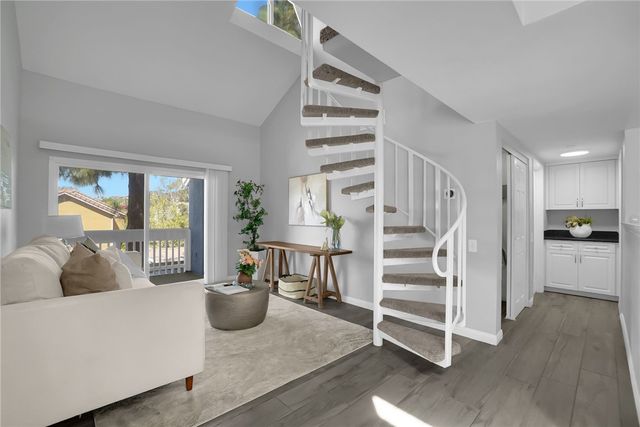 1564 Tanglewood Lane 5, Escondido, CA 92029