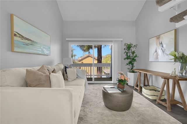 1564 Tanglewood Lane 5, Escondido, CA 92029