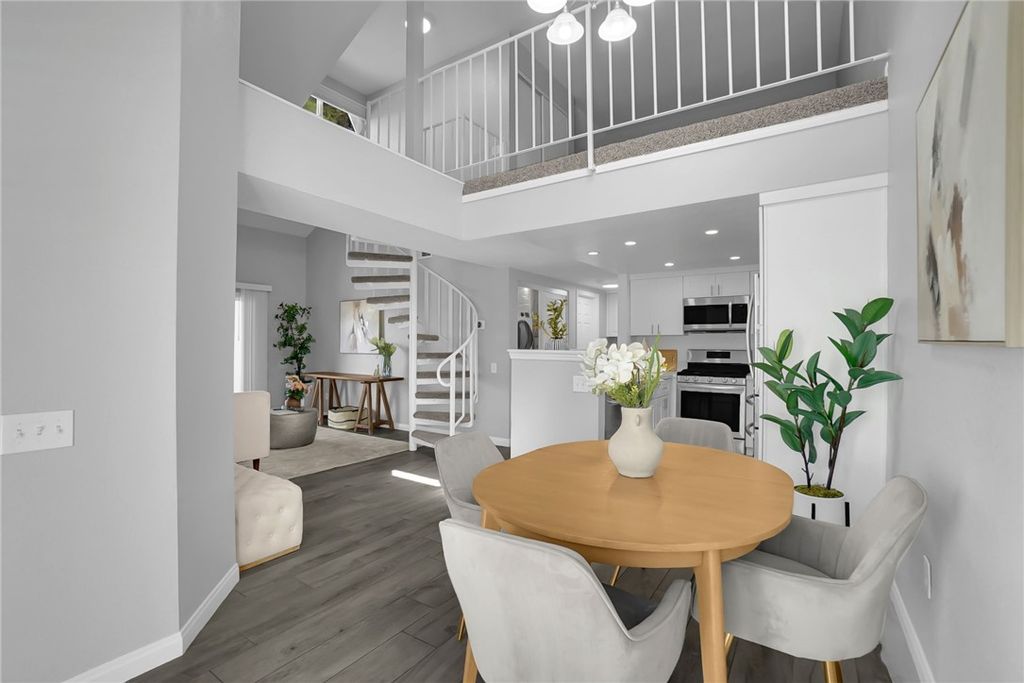 1564 Tanglewood Lane 5, Escondido, CA 92029