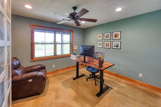 575 County Road 1264, Whitesboro, TX 76273