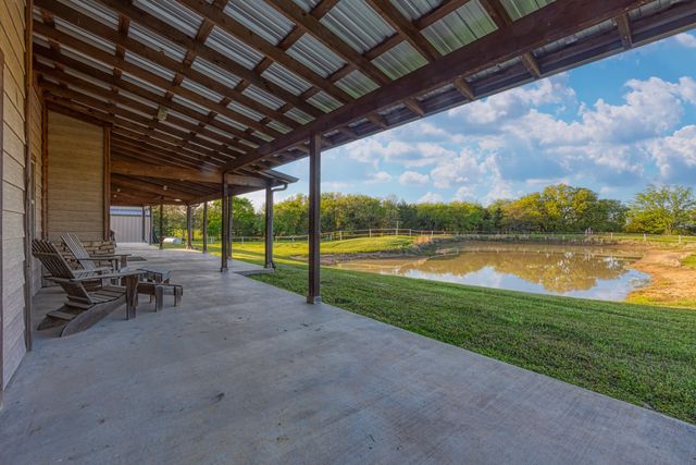 575 County Road 1264, Whitesboro, TX 76273