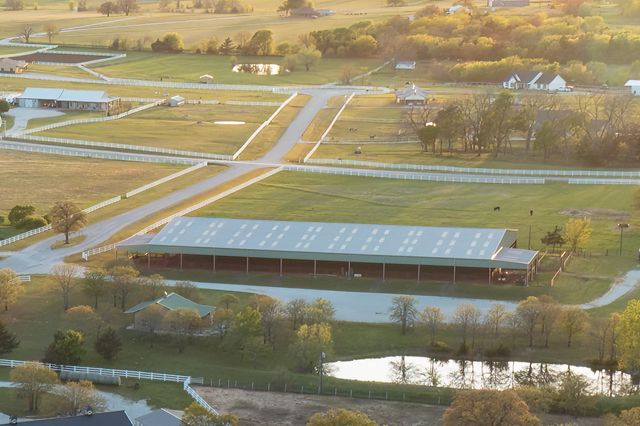 575 County Road 1264, Whitesboro, TX 76273