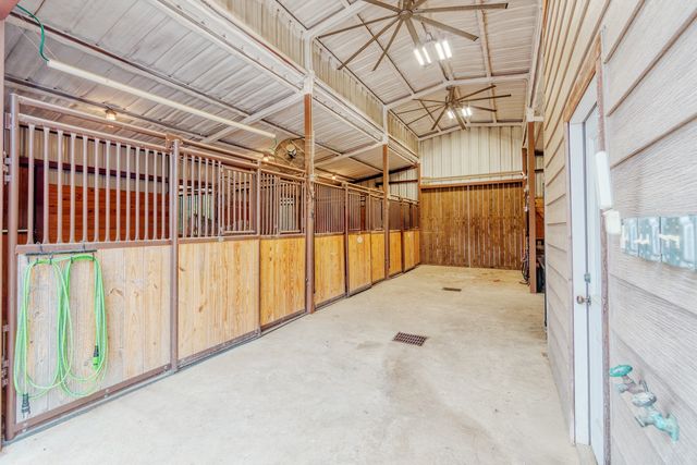 575 County Road 1264, Whitesboro, TX 76273