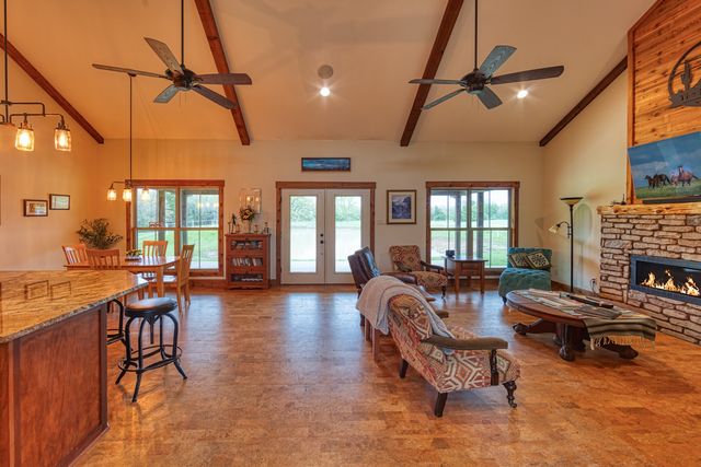 575 County Road 1264, Whitesboro, TX 76273