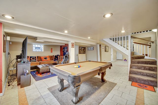 7139 S KEDZIE Avenue, Chicago, IL 60629