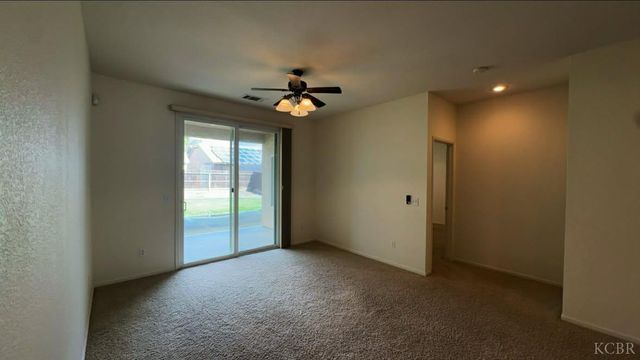 1770 Rio Hondo Court, Hanford, CA 93230