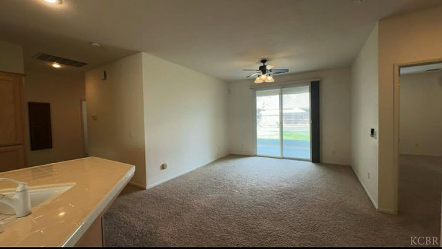 1770 Rio Hondo Court, Hanford, CA 93230