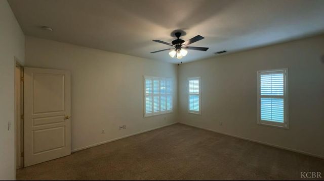 1770 Rio Hondo Court, Hanford, CA 93230