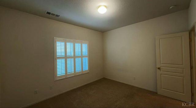 1770 Rio Hondo Court, Hanford, CA 93230