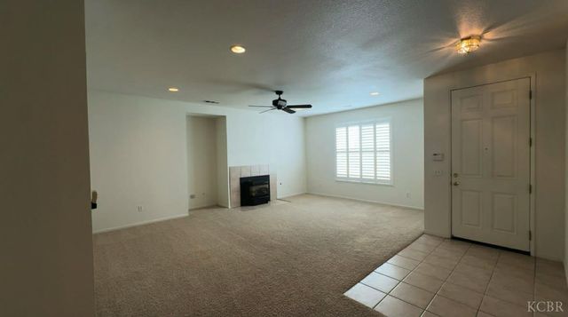 1770 Rio Hondo Court, Hanford, CA 93230