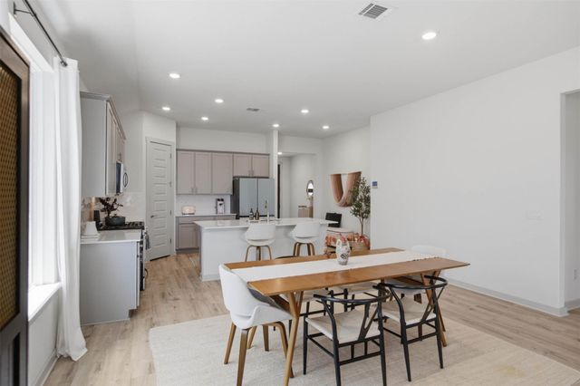 1636 Flying Horseshoe BND, Georgetown, TX 78628