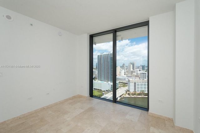 68 SE 6 Street 2112, Miami, FL 33131