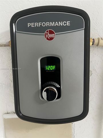 7124 Southgate Blvd 7124, Tamarac, FL 33321