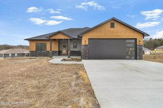435 DOVER COURT, Holts Summit, MO 65043