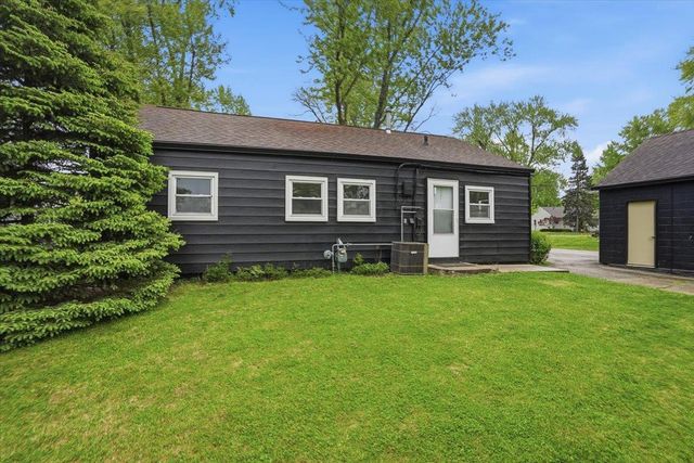 4701 Shore Acres Road, Monona, WI 53716