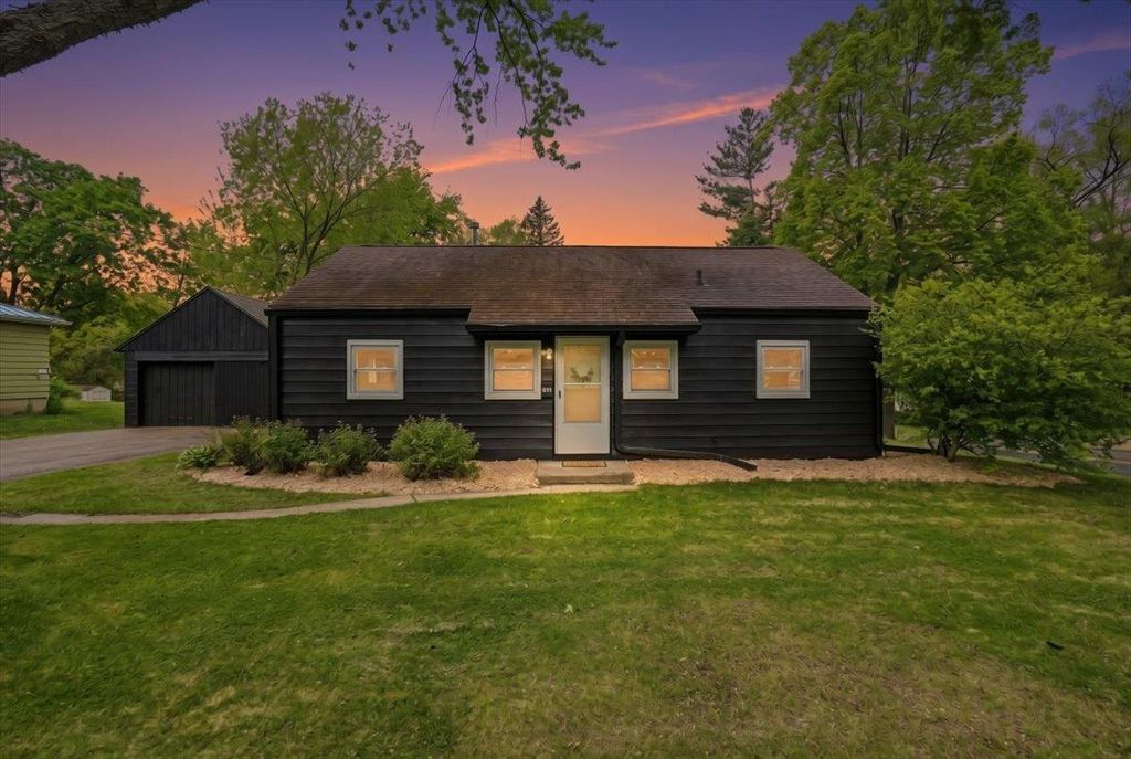 4701 Shore Acres Road, Monona, WI 53716