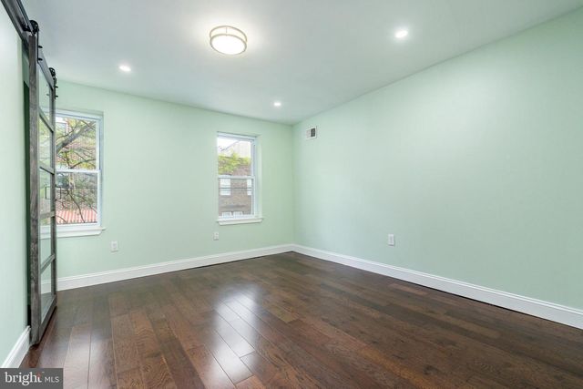 1217 S 8TH ST, Philadelphia, PA 19147
