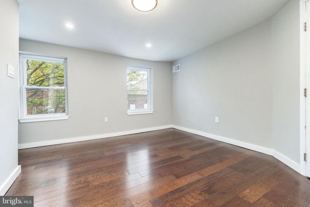 1217 S 8TH ST, Philadelphia, PA 19147