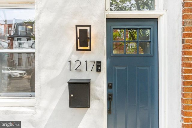 1217 S 8TH ST, Philadelphia, PA 19147