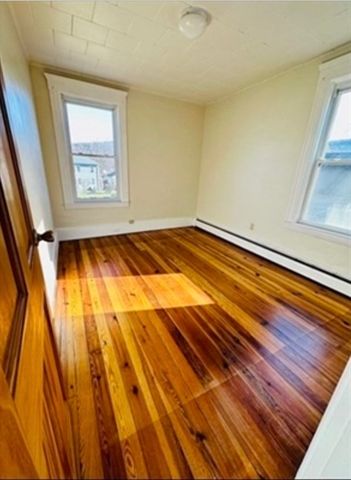 12 Princeton Ave 2, Easthampton, MA 01027