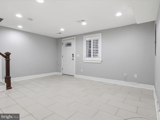 1119 STAPLES ST NE, Washington, DC 20002
