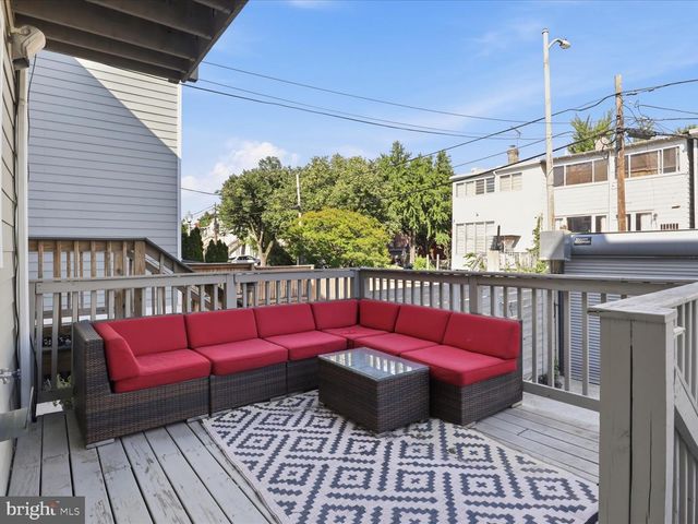 1119 STAPLES ST NE, Washington, DC 20002