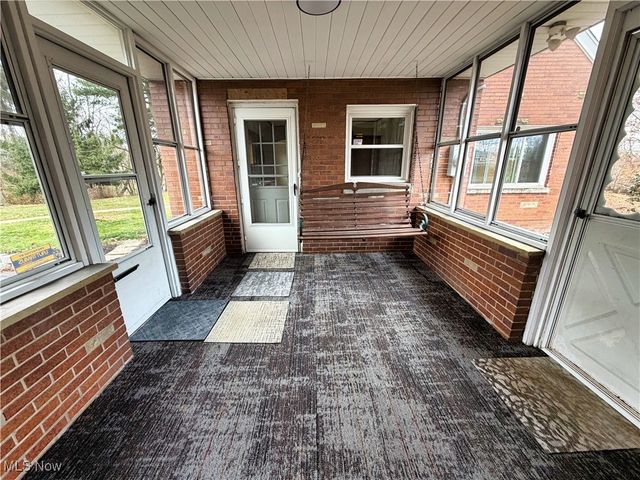 16899 Ridgeview Drive, East Liverpool, OH 43920