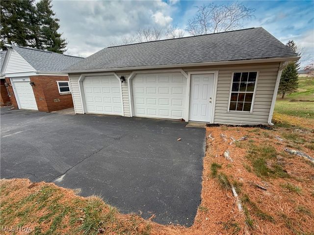 16899 Ridgeview Drive, East Liverpool, OH 43920