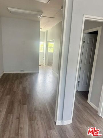 3704 Foothill Boulevard, Glendale, CA 91214