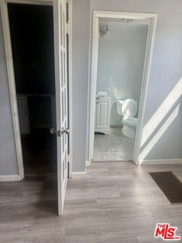 3704 Foothill Boulevard, Glendale, CA 91214