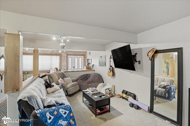 248 Deerfield Drive, Anchorage, AK 99515