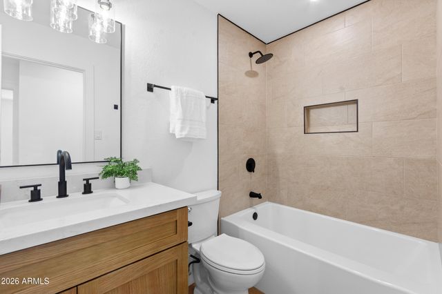 401 E CONTINENTAL Drive, Tempe, AZ 85288