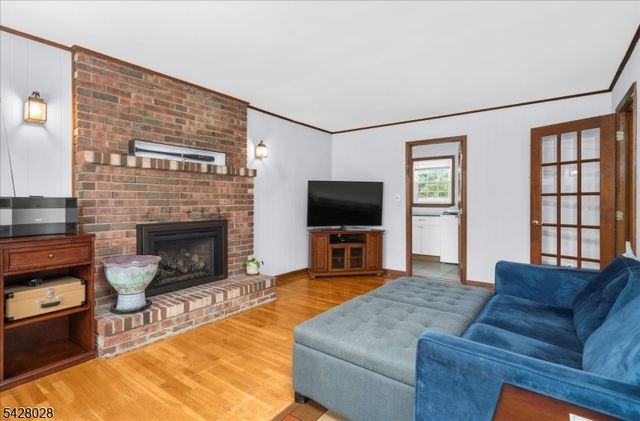 18 Weavers Ln, Readington Twp., NJ 08889