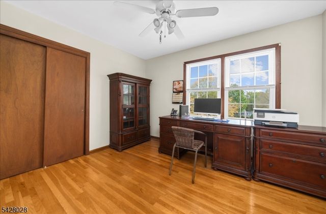 18 Weavers Ln, Readington Twp., NJ 08889