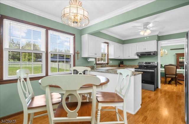 18 Weavers Ln, Readington Twp., NJ 08889