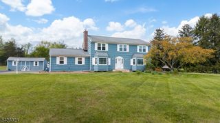 18 Weavers Ln, Readington Twp., NJ 08889