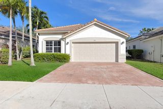 949 Tanglewood Cir, Weston, FL 33327