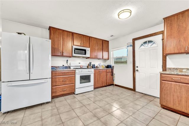 5699 Eastlake Road, Medina, OH 44215