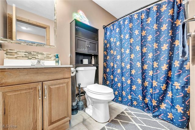 5699 Eastlake Road, Medina, OH 44215