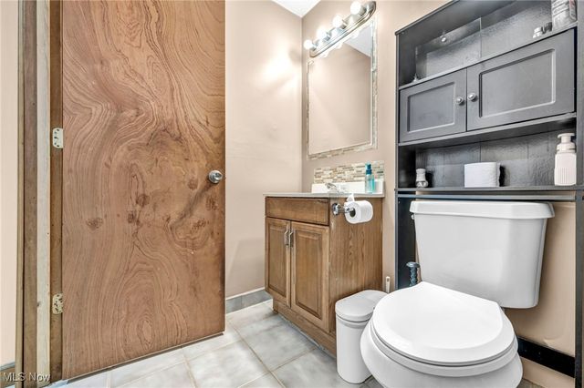 5699 Eastlake Road, Medina, OH 44215