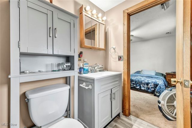 5699 Eastlake Road, Medina, OH 44215